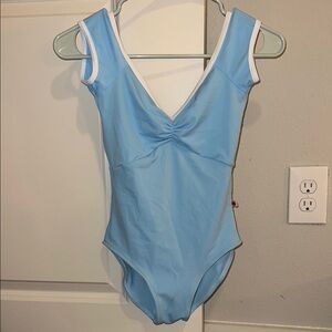 Yumiko Leotard - Elli